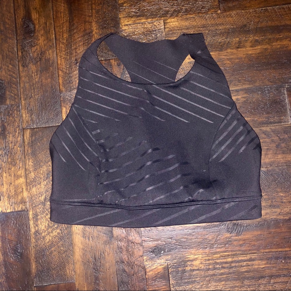 GapFit Sculpt Revolution High Support Sports Bra